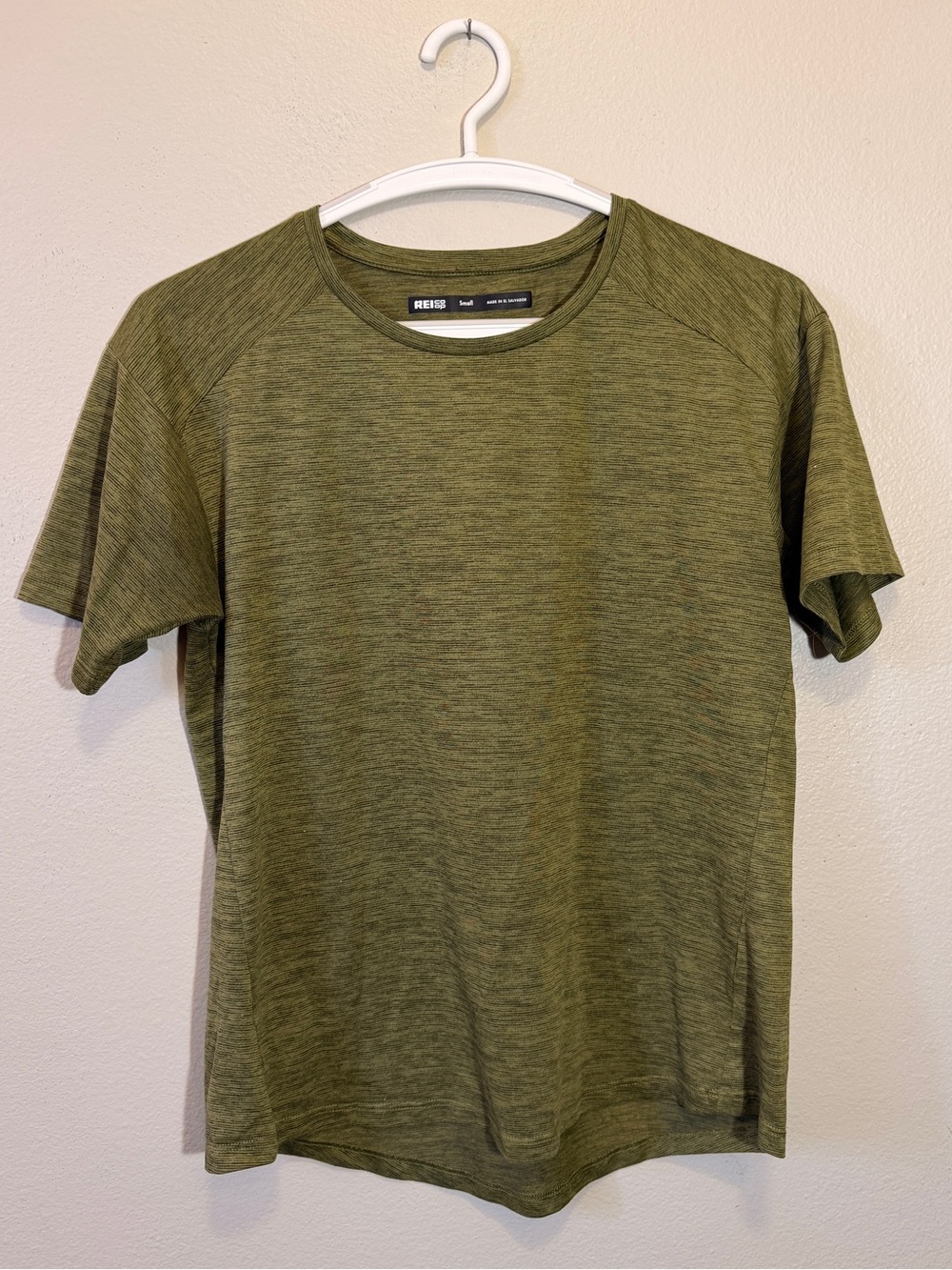 Women’s REI short sleeve top